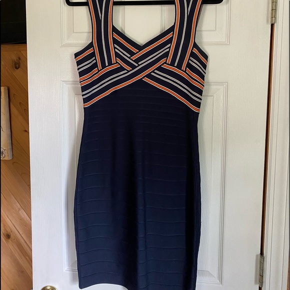 Guess short dressy dress size medium - Picture 1 of 3